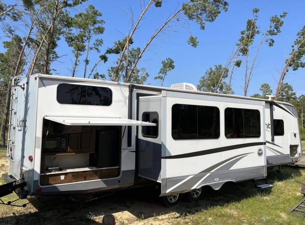 Photo of Rv