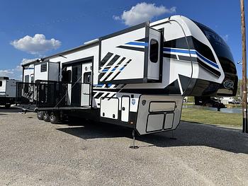 Thumbnail of RV