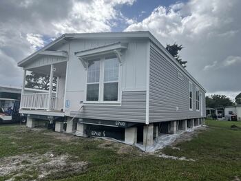 Thumbnail of mobile home