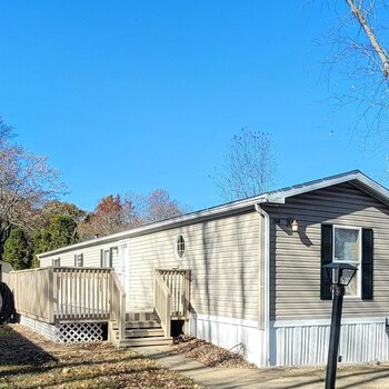Thumbnail of mobile home