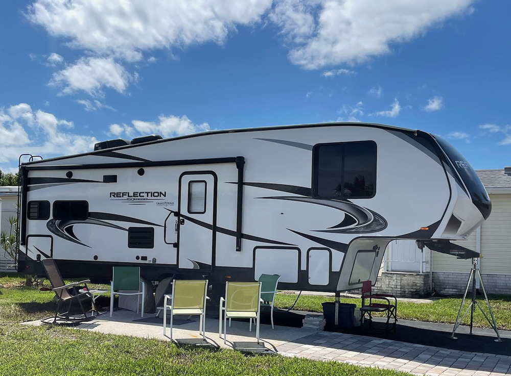Photo of Rv