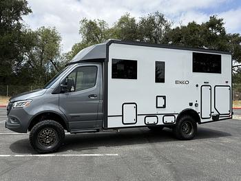 Thumbnail of RV