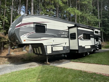 Thumbnail of RV