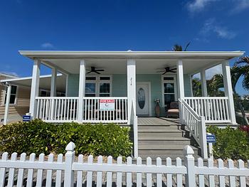 Thumbnail of mobile home