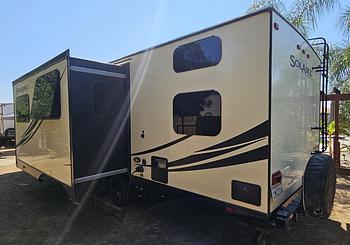 Thumbnail of RV