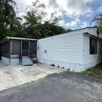 Thumbnail of mobile home