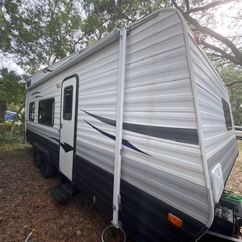 Thumbnail of RV