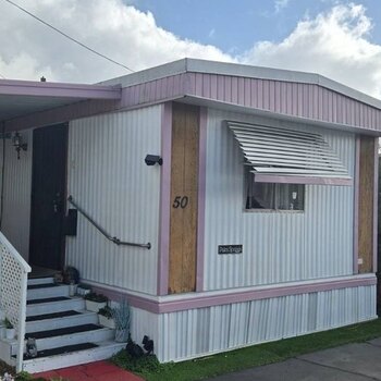Thumbnail of mobile home