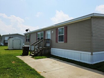 Thumbnail of mobile home