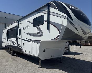 Photo of Rv