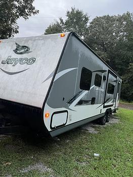 Thumbnail of RV