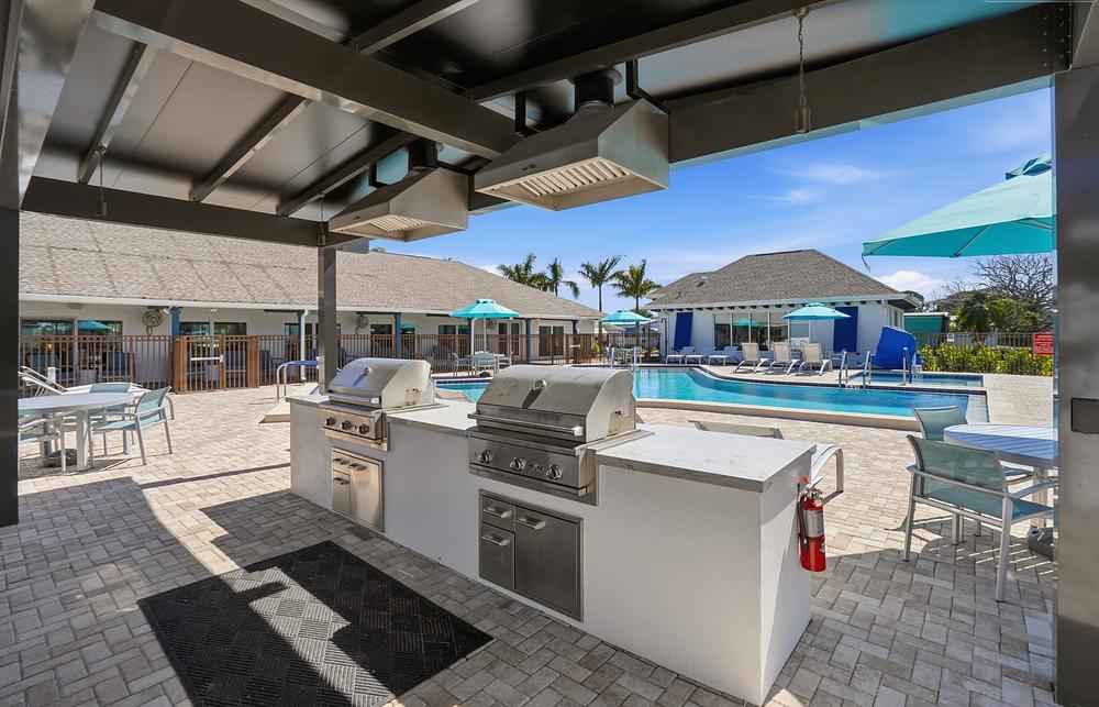 097 Shoreline Amenities  13