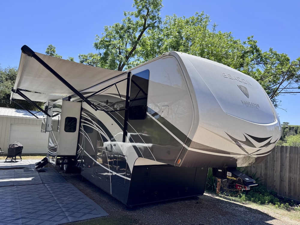 Photo of Rv