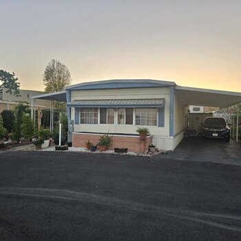 Thumbnail of mobile home