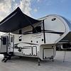 RV for Sale: 2019 CARDINAL LIMITED 3780LFLE