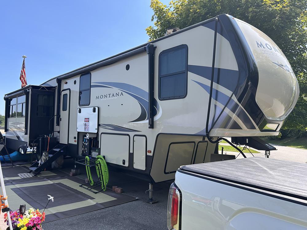 Photo of Rv