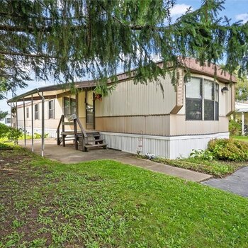Thumbnail of mobile home