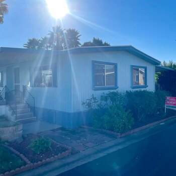 Thumbnail of mobile home
