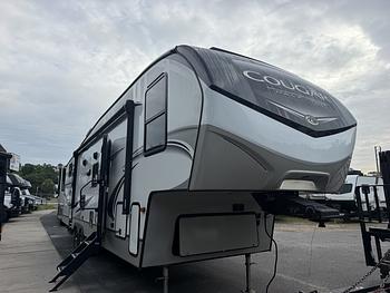 Thumbnail of RV