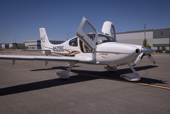N522KG-1.jpg