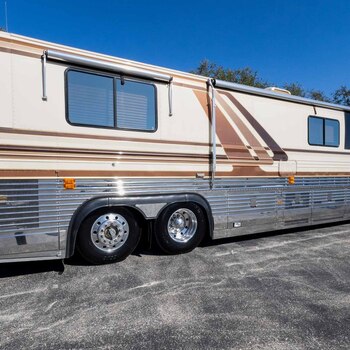 Thumbnail of RV