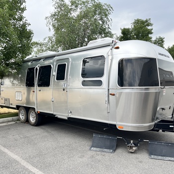 Thumbnail of RV