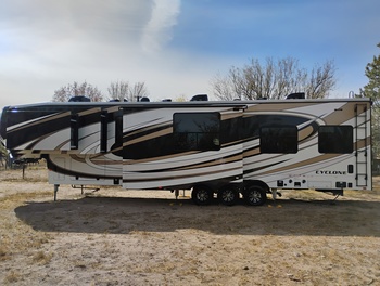 Thumbnail of RV