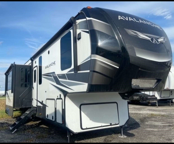 Thumbnail of RV