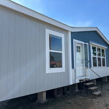 Thumbnail of mobile home
