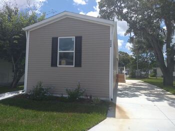 Thumbnail of mobile home
