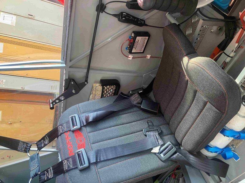 AD17272_3.jpg