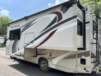 Thumbnail of RV