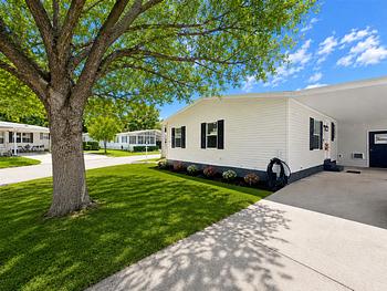 Thumbnail of mobile home