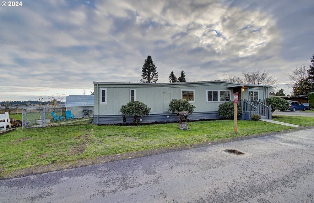 Photo of Mobile Home