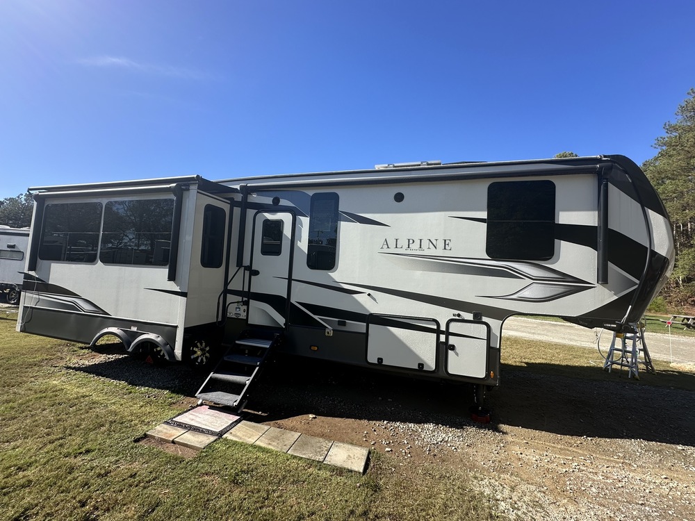 Photo of Rv