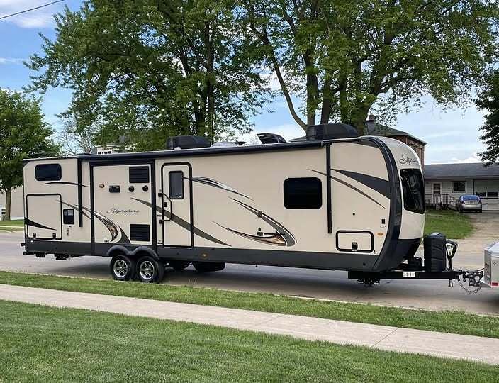 Photo of Rv