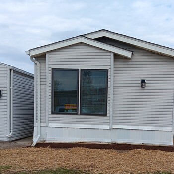 Thumbnail of mobile home