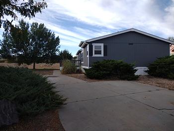 Thumbnail of mobile home