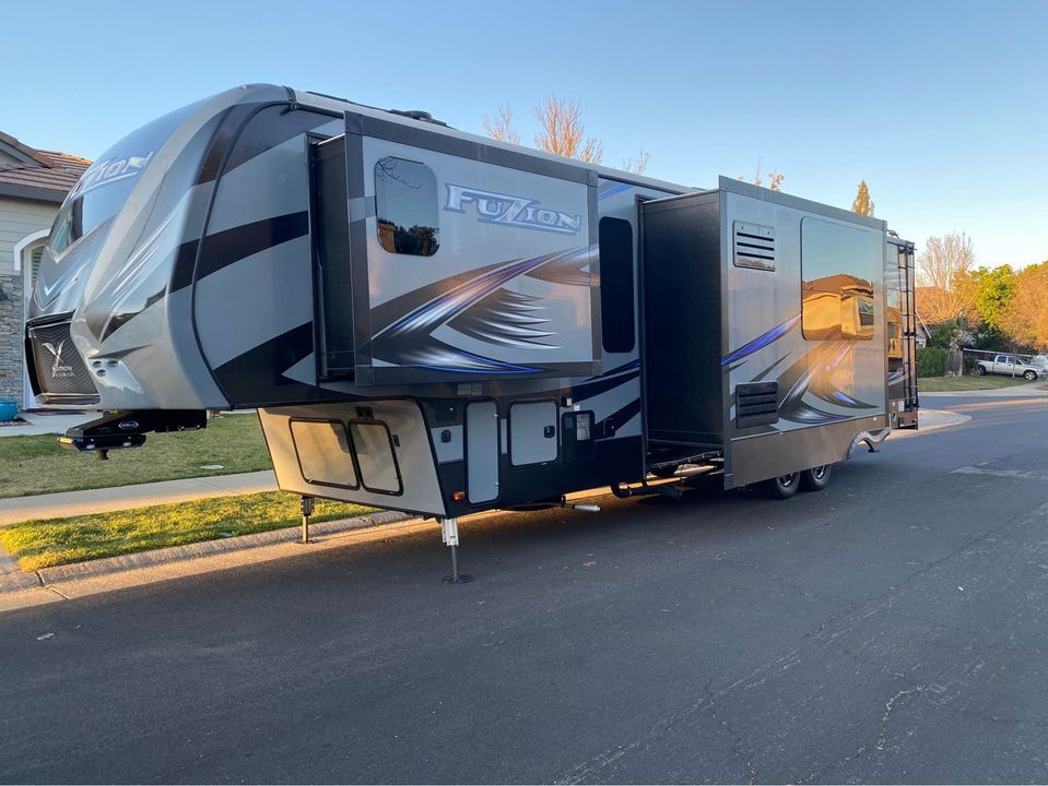 Photo of Rv