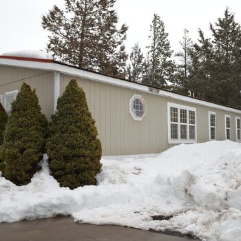 Thumbnail of mobile home