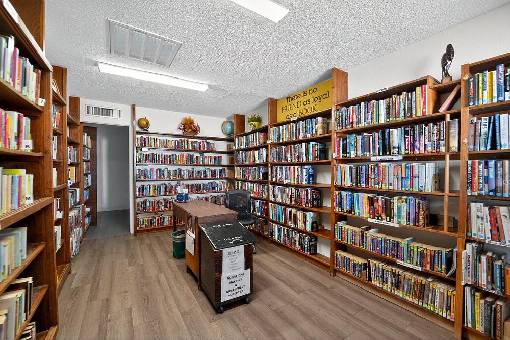 55 400 N Plaza Dr Apache Junction AZ 85120 USA Others DSC00550