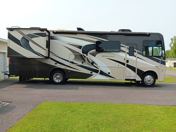Thumbnail of RV