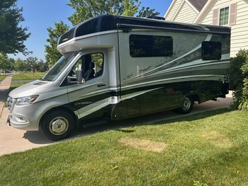 Thumbnail of RV