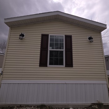 Thumbnail of mobile home
