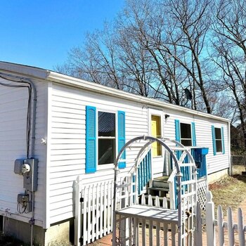 Thumbnail of mobile home