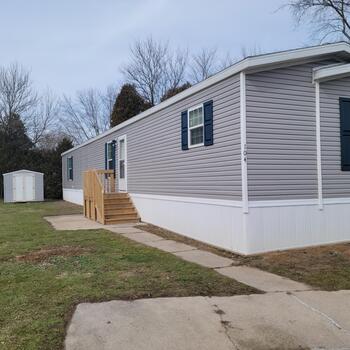 Thumbnail of mobile home