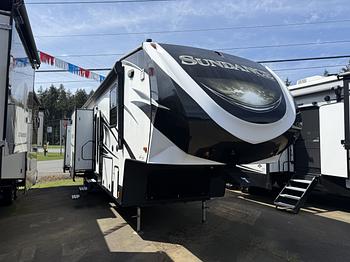 Thumbnail of RV