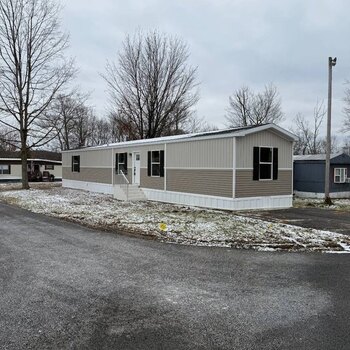 Thumbnail of mobile home