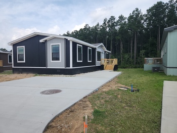 Thumbnail of mobile home