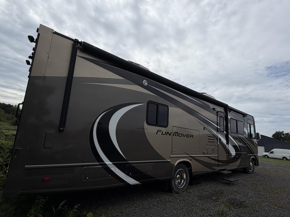 Photo of Rv